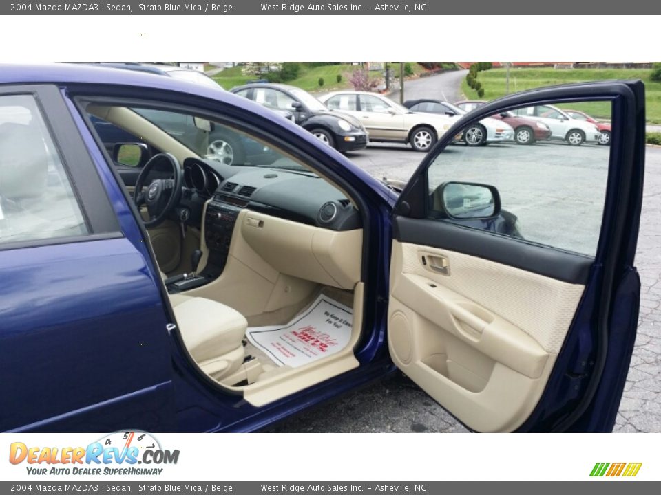2004 Mazda MAZDA3 i Sedan Strato Blue Mica / Beige Photo #9