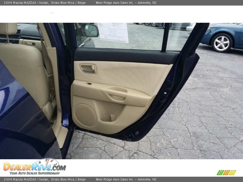 2004 Mazda MAZDA3 i Sedan Strato Blue Mica / Beige Photo #14
