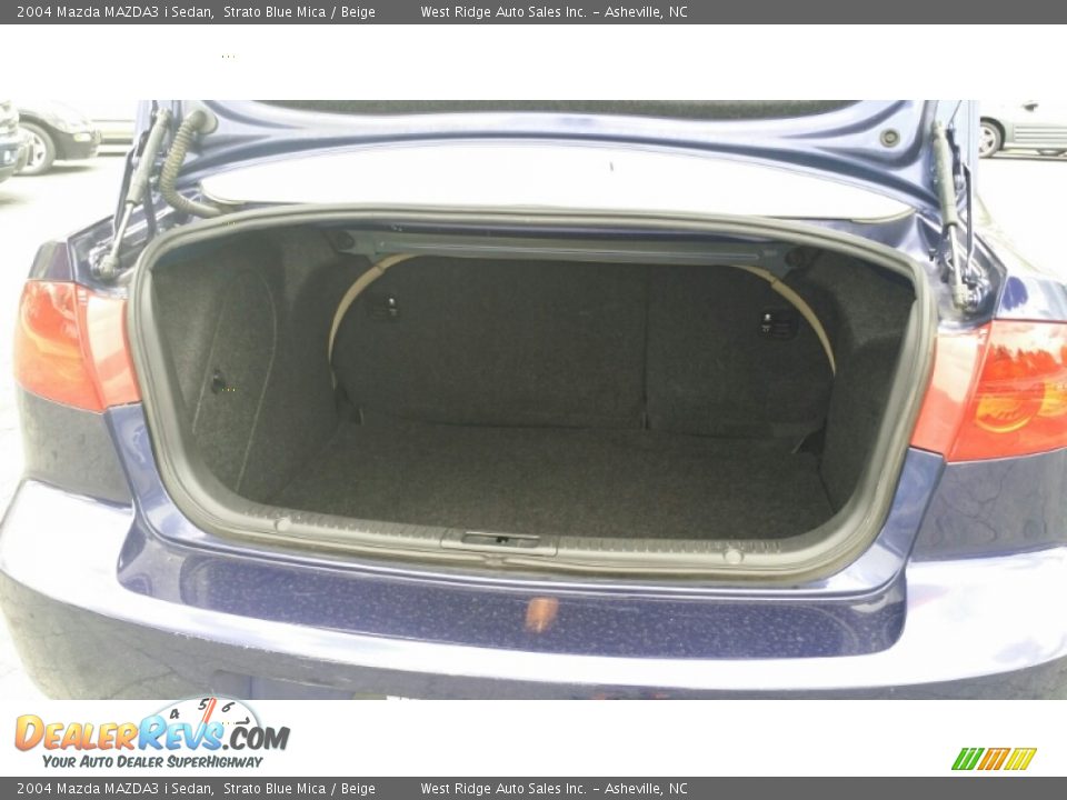2004 Mazda MAZDA3 i Sedan Strato Blue Mica / Beige Photo #15