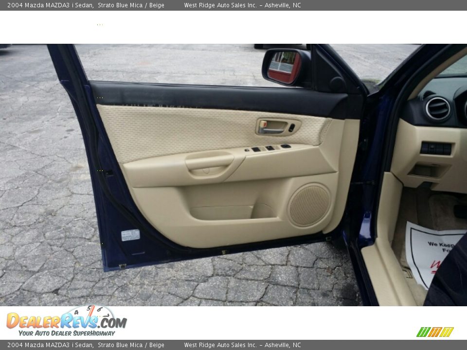2004 Mazda MAZDA3 i Sedan Strato Blue Mica / Beige Photo #20