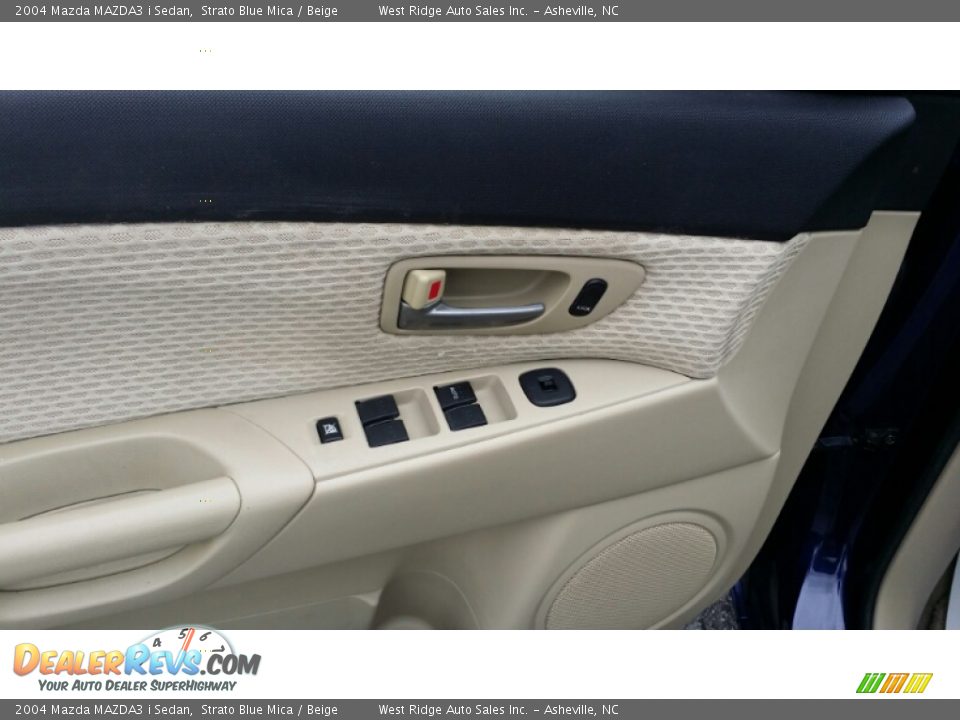 2004 Mazda MAZDA3 i Sedan Strato Blue Mica / Beige Photo #21