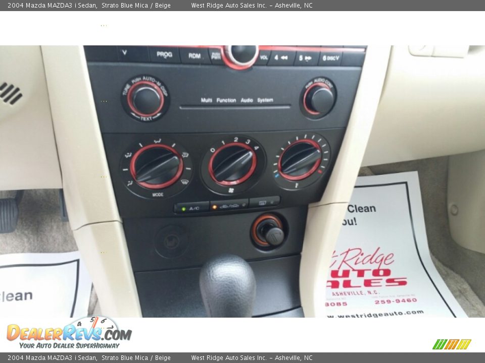 2004 Mazda MAZDA3 i Sedan Strato Blue Mica / Beige Photo #28