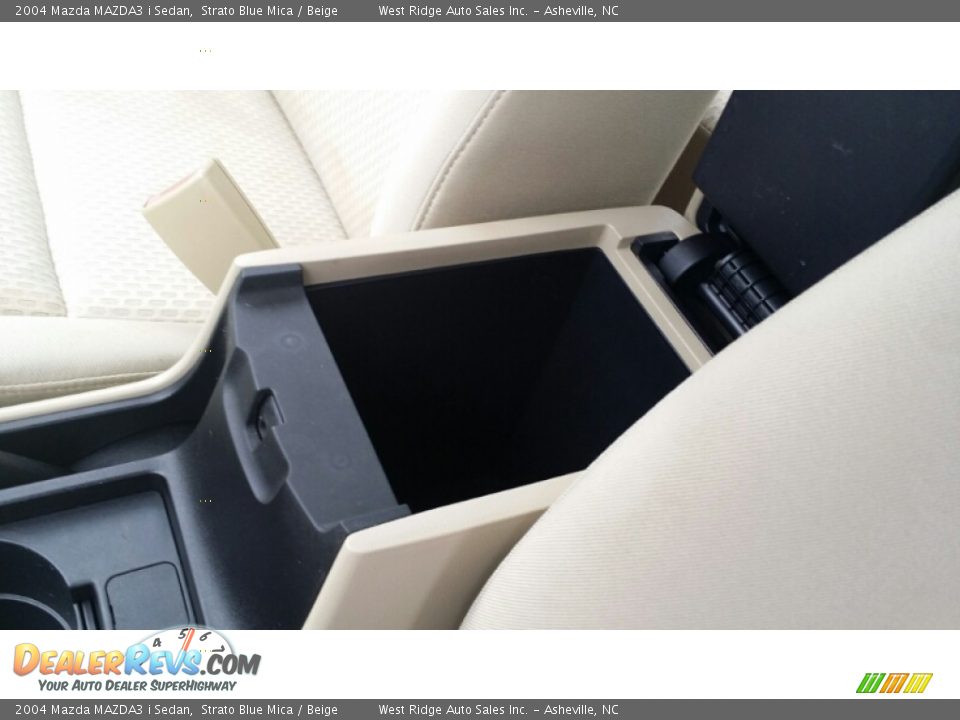 2004 Mazda MAZDA3 i Sedan Strato Blue Mica / Beige Photo #32