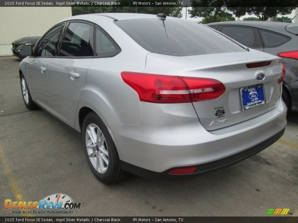 2015 Ford Focus SE Sedan Ingot Silver Metallic / Charcoal Black Photo #10