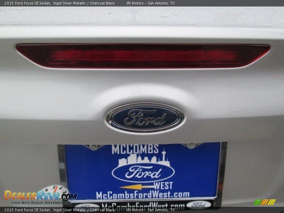 2015 Ford Focus SE Sedan Ingot Silver Metallic / Charcoal Black Photo #11