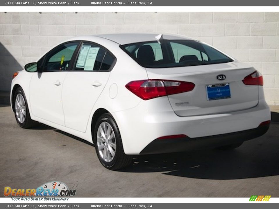 2014 Kia Forte LX Snow White Pearl / Black Photo #2