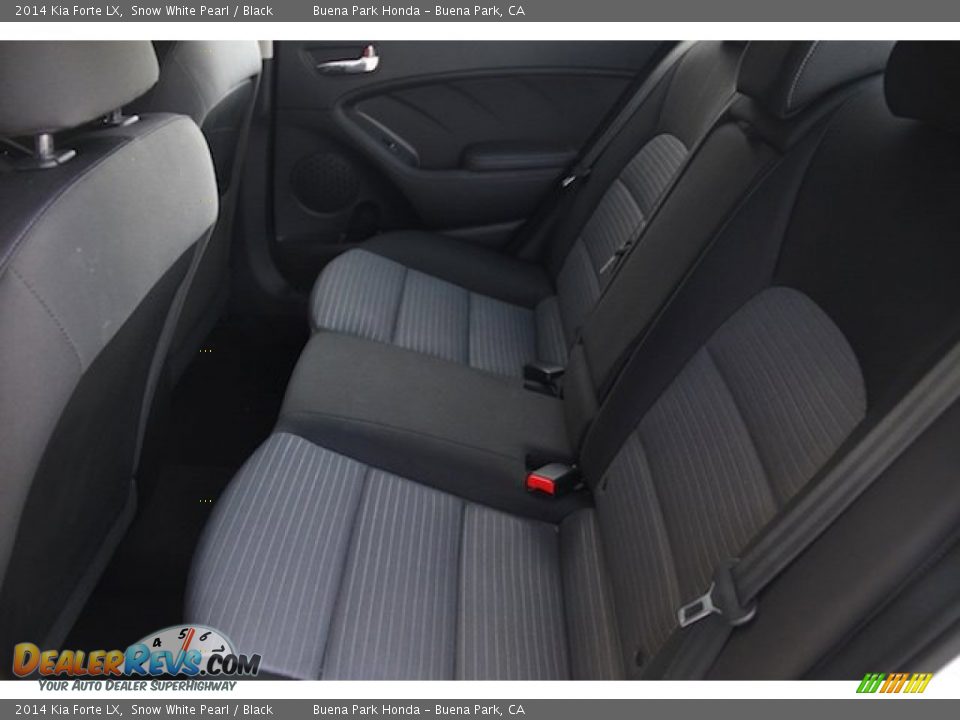 2014 Kia Forte LX Snow White Pearl / Black Photo #4