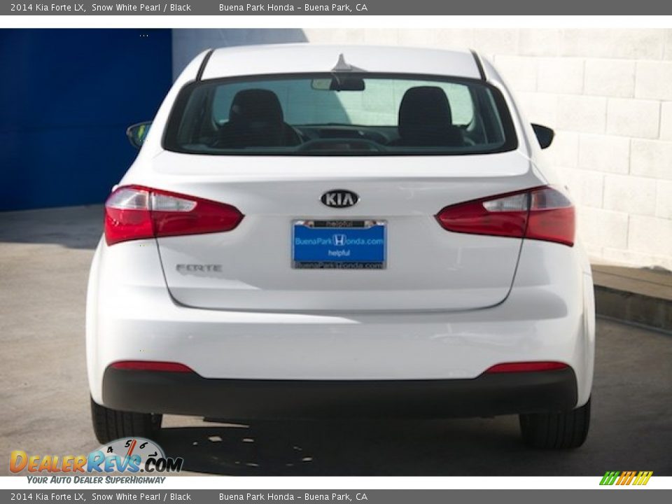 2014 Kia Forte LX Snow White Pearl / Black Photo #9