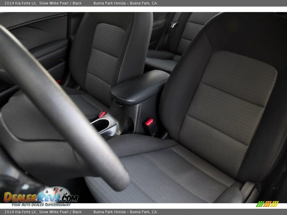 2014 Kia Forte LX Snow White Pearl / Black Photo #12