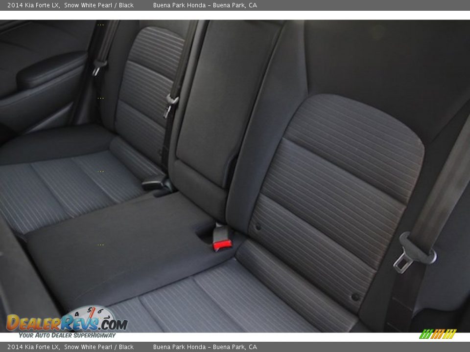 2014 Kia Forte LX Snow White Pearl / Black Photo #13