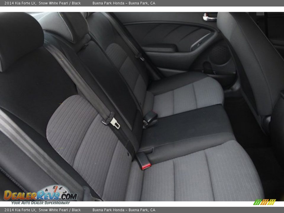 2014 Kia Forte LX Snow White Pearl / Black Photo #14