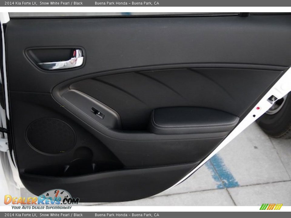2014 Kia Forte LX Snow White Pearl / Black Photo #22