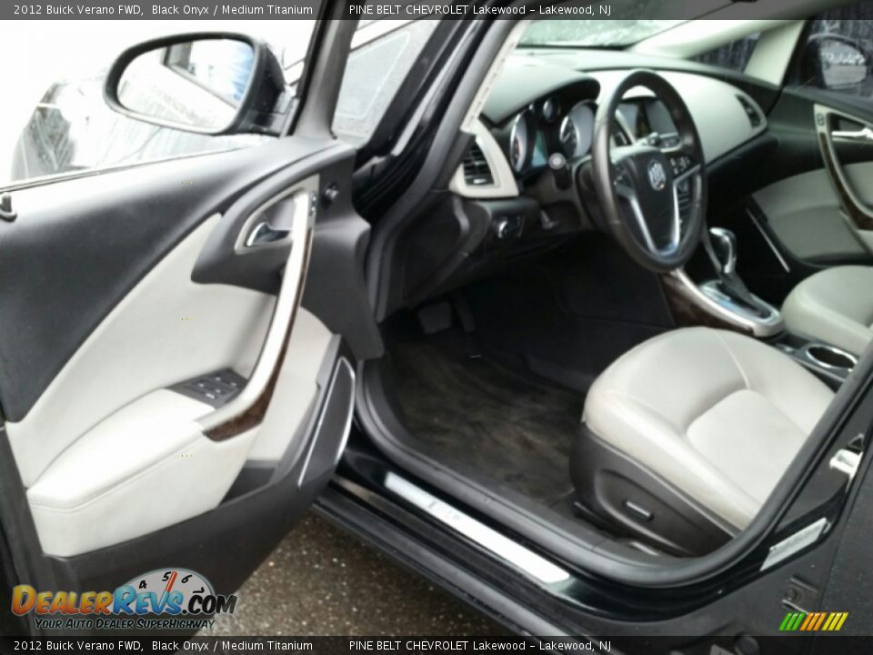 2012 Buick Verano FWD Black Onyx / Medium Titanium Photo #17