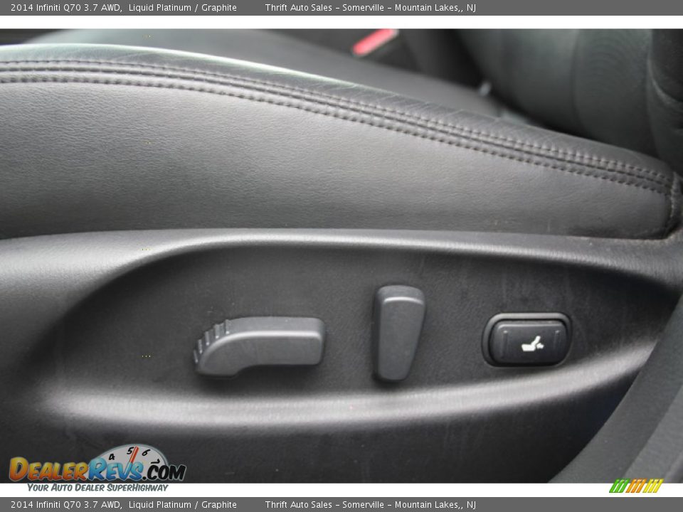 Controls of 2014 Infiniti Q70 3.7 AWD Photo #13