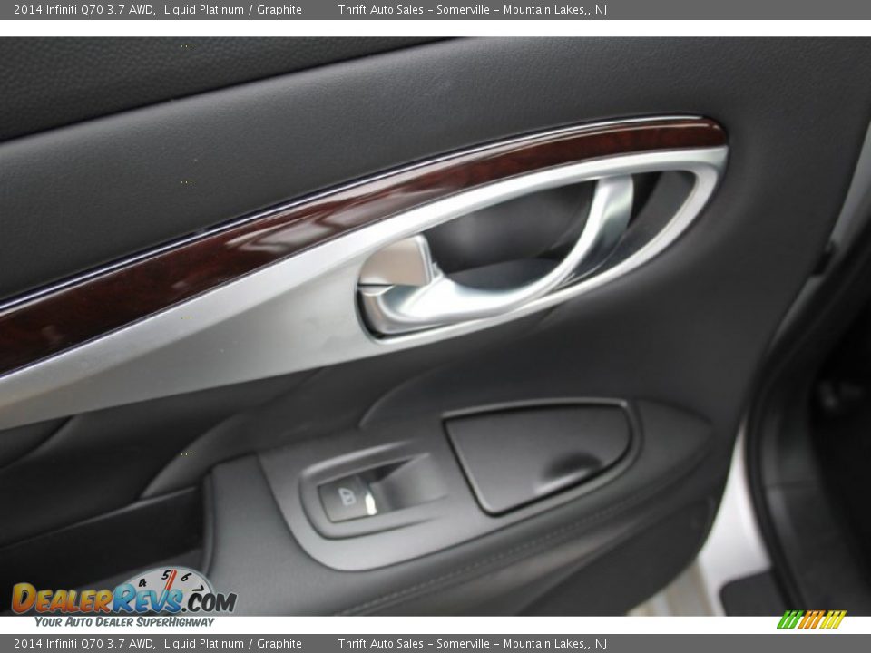 Controls of 2014 Infiniti Q70 3.7 AWD Photo #15