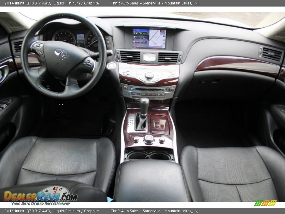 Dashboard of 2014 Infiniti Q70 3.7 AWD Photo #20