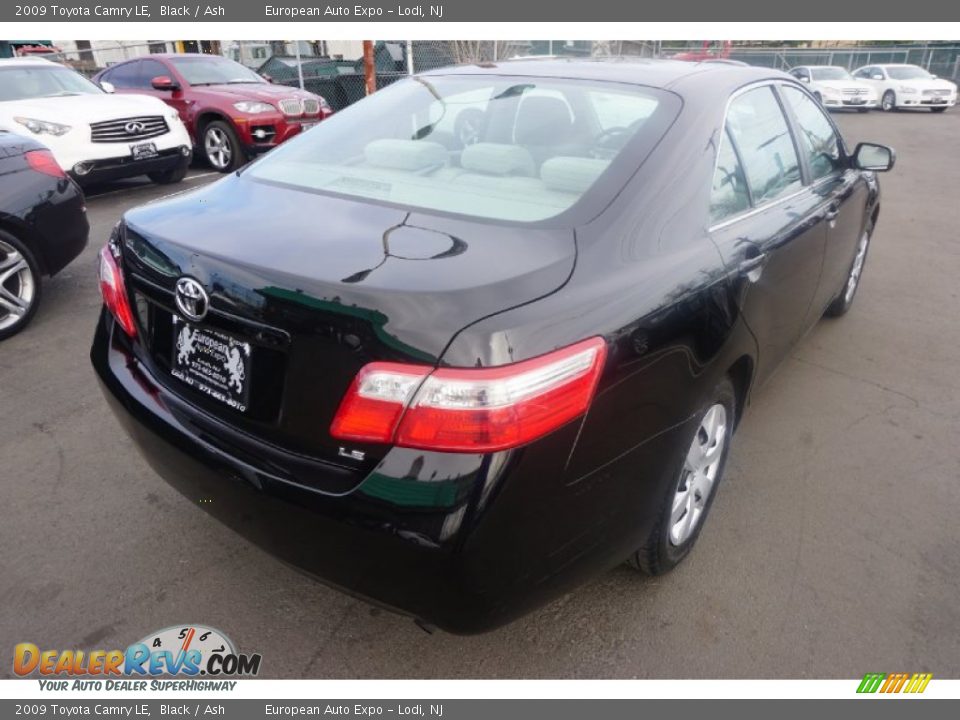 2009 Toyota Camry LE Black / Ash Photo #4