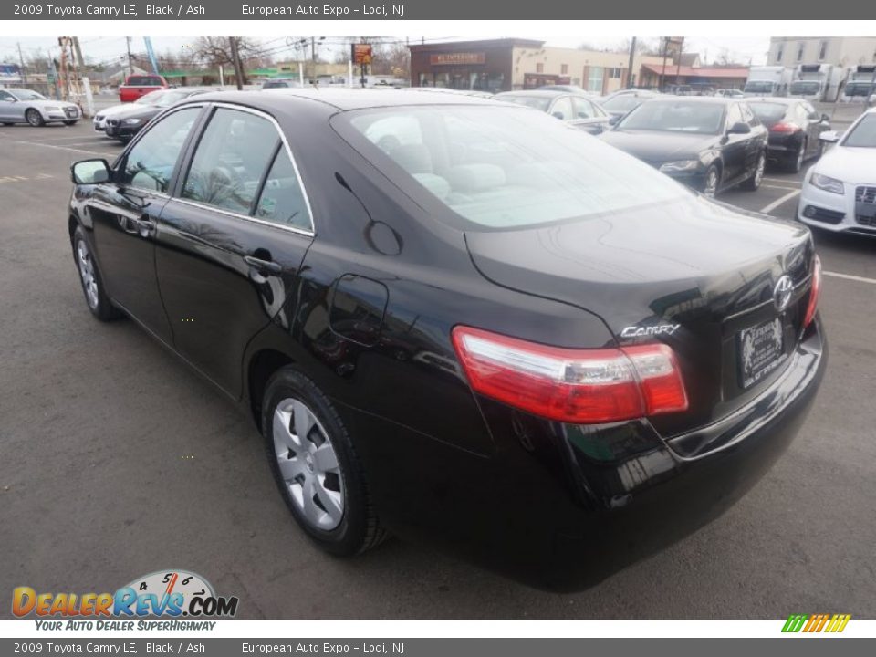 2009 Toyota Camry LE Black / Ash Photo #5