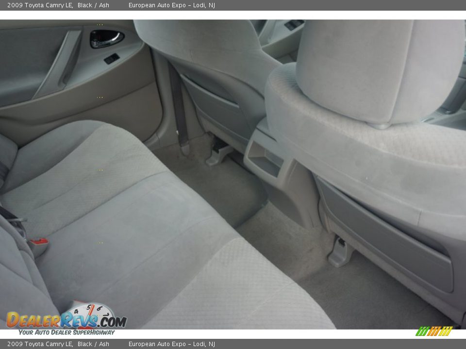 2009 Toyota Camry LE Black / Ash Photo #8