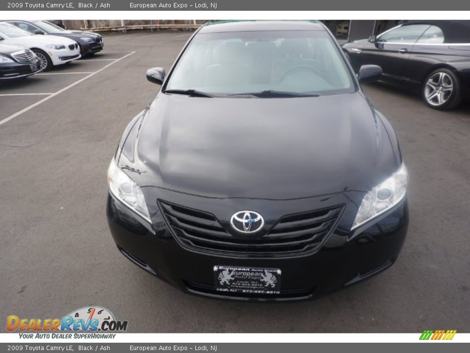 2009 Toyota Camry LE Black / Ash Photo #10