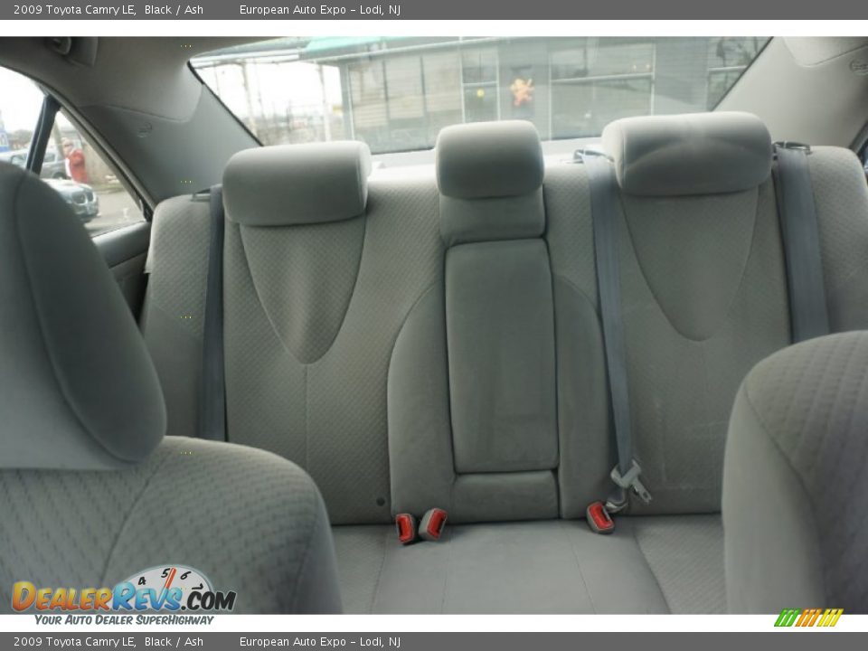 2009 Toyota Camry LE Black / Ash Photo #17