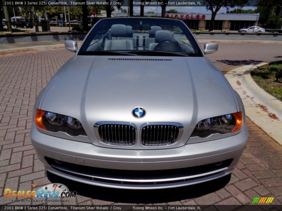 2001 BMW 3 Series 325i Convertible Titanium Silver Metallic / Grey Photo #11