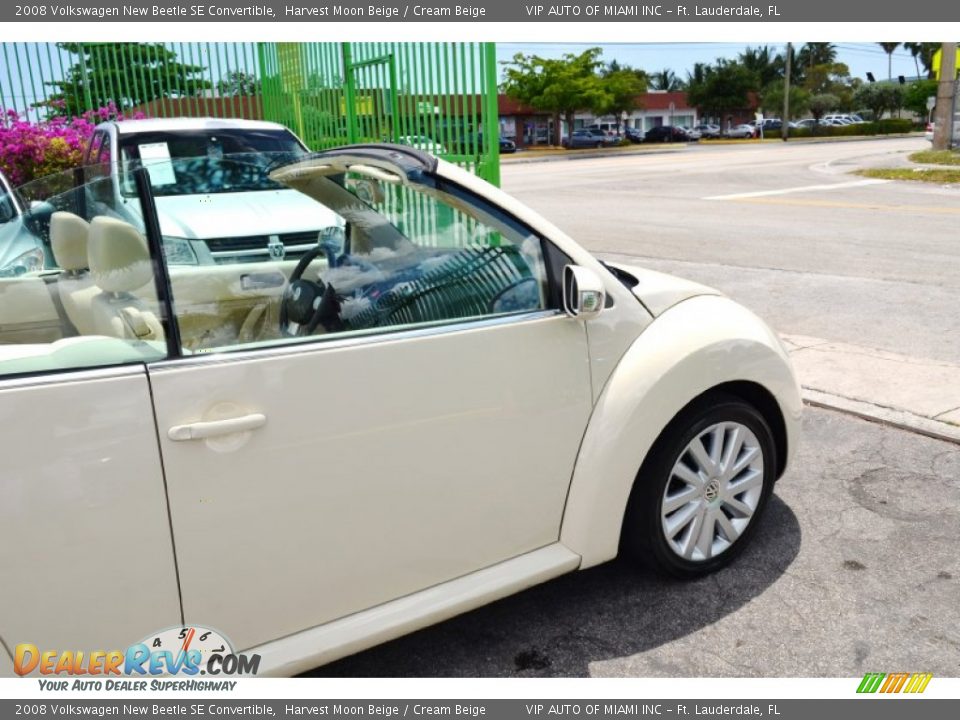 2008 Volkswagen New Beetle SE Convertible Harvest Moon Beige / Cream Beige Photo #10