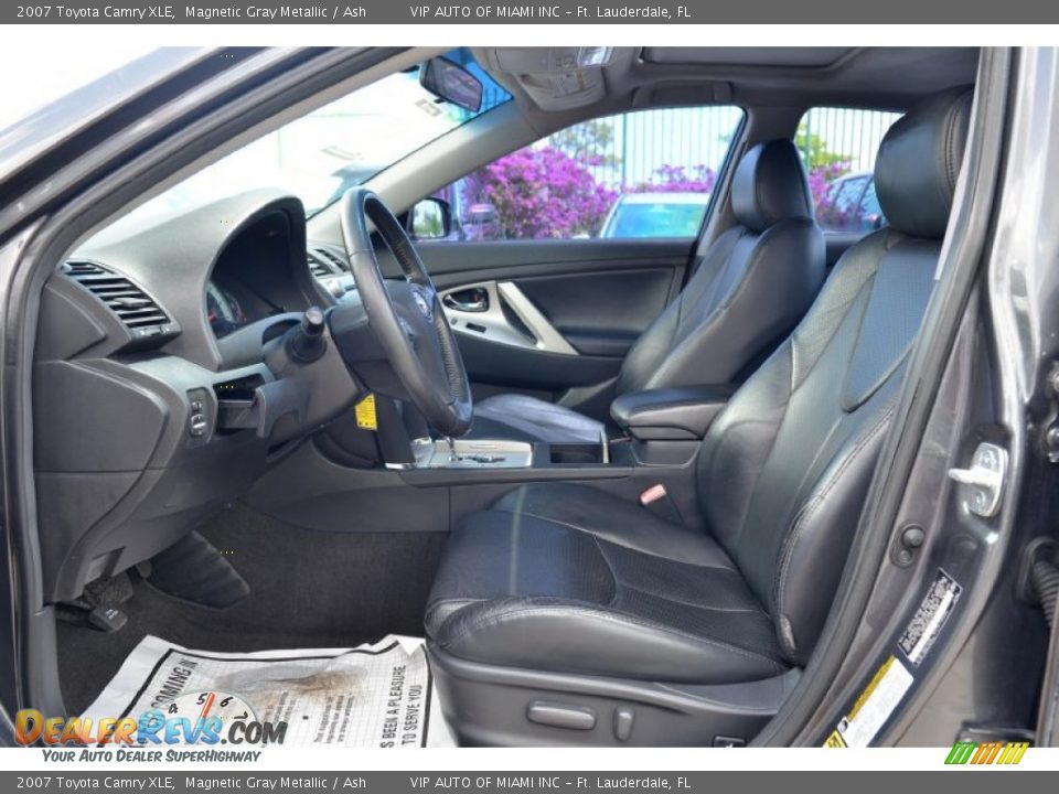 Front Seat of 2007 Toyota Camry XLE Photo #35