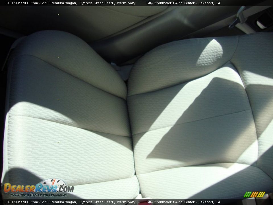 2011 Subaru Outback 2.5i Premium Wagon Cypress Green Pearl / Warm Ivory Photo #17
