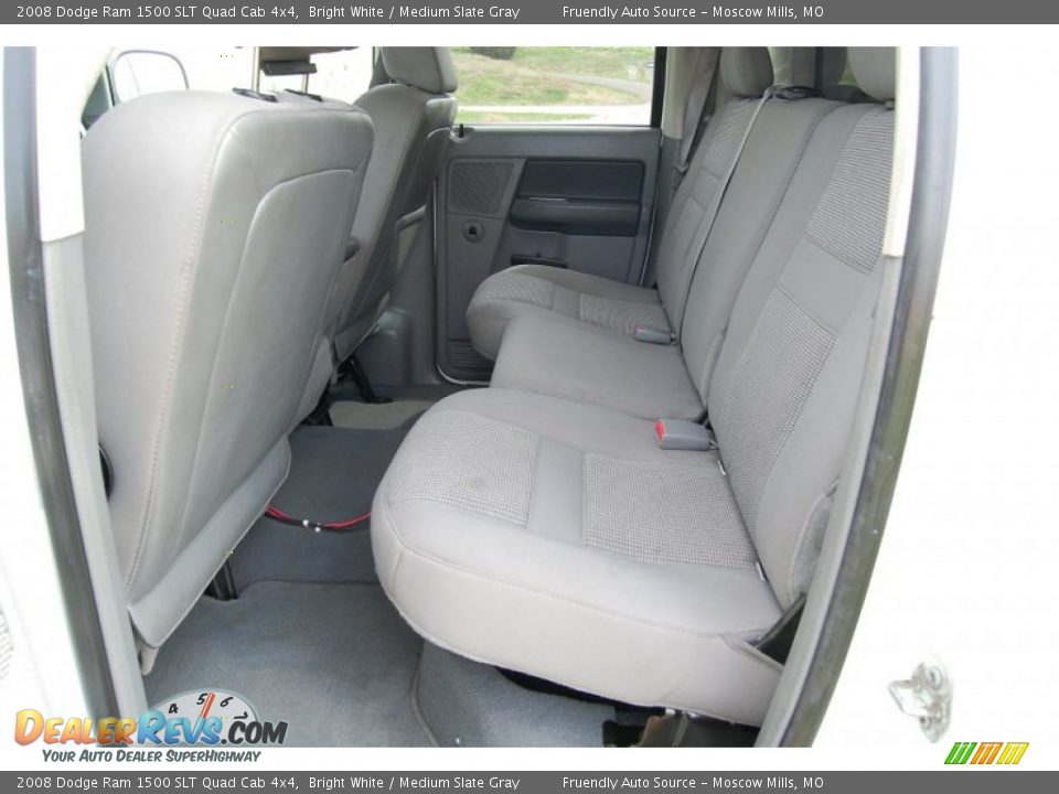 2008 Dodge Ram 1500 SLT Quad Cab 4x4 Bright White / Medium Slate Gray Photo #18