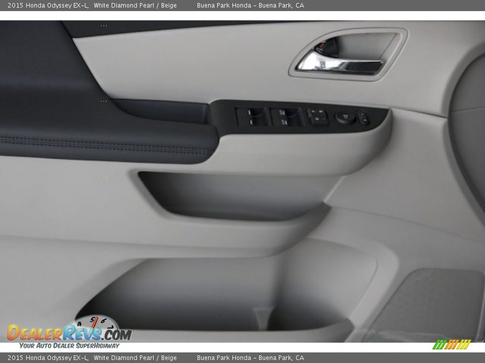 2015 Honda Odyssey EX-L White Diamond Pearl / Beige Photo #10