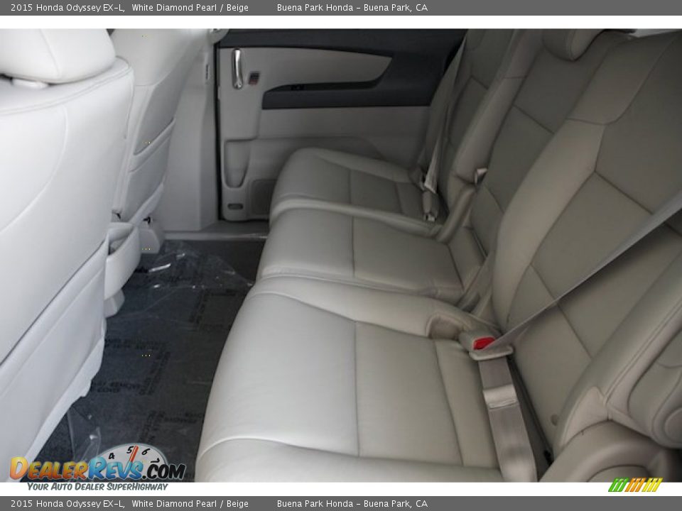 2015 Honda Odyssey EX-L White Diamond Pearl / Beige Photo #14