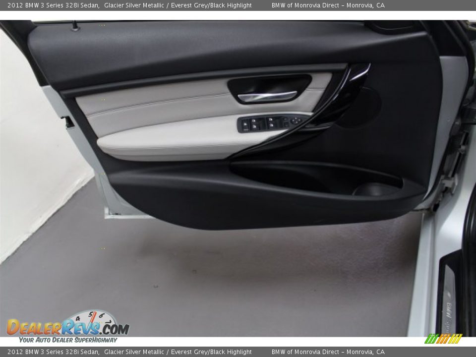 2012 BMW 3 Series 328i Sedan Glacier Silver Metallic / Everest Grey/Black Highlight Photo #16