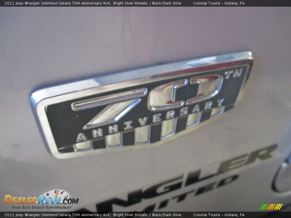 2011 Jeep Wrangler Unlimited Sahara 70th Anniversary 4x4 Bright Silver Metallic / Black/Dark Olive Photo #5