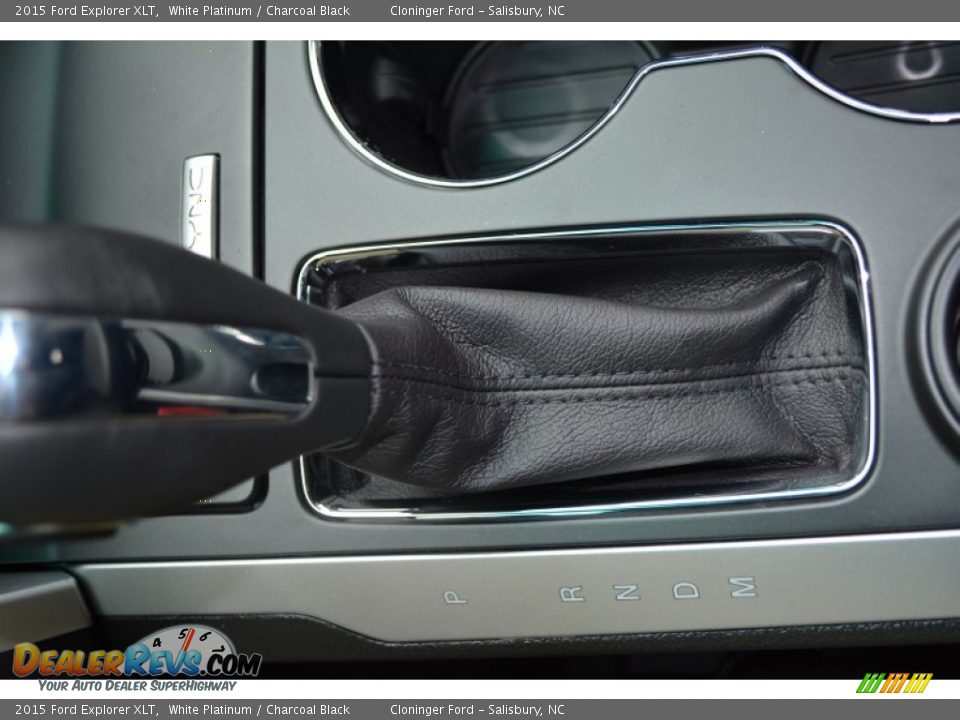 2015 Ford Explorer XLT White Platinum / Charcoal Black Photo #19