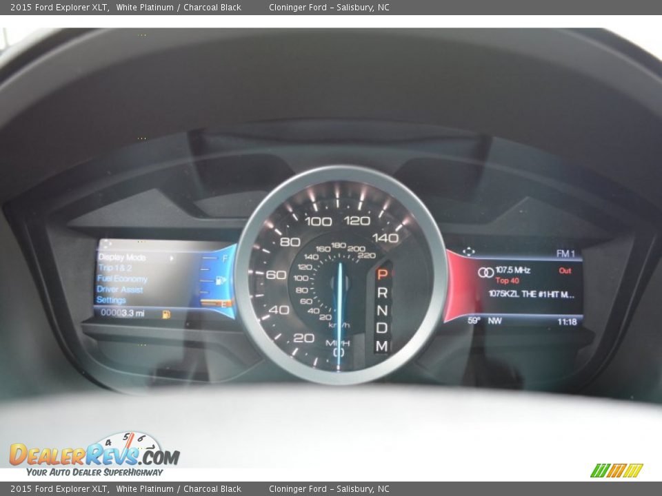 2015 Ford Explorer XLT White Platinum / Charcoal Black Photo #22