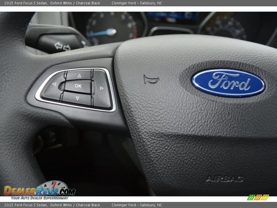 Controls of 2015 Ford Focus S Sedan Photo #17