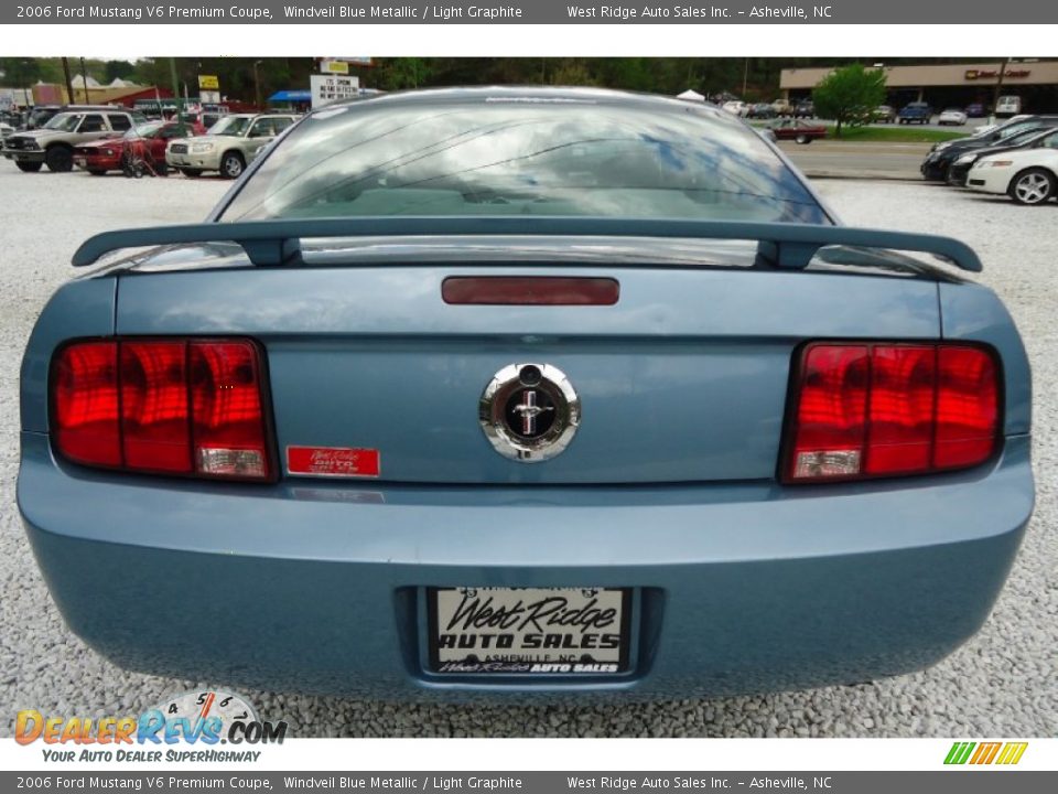 2006 Ford Mustang V6 Premium Coupe Windveil Blue Metallic / Light Graphite Photo #4