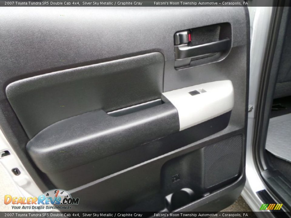 2007 Toyota Tundra SR5 Double Cab 4x4 Silver Sky Metallic / Graphite Gray Photo #17