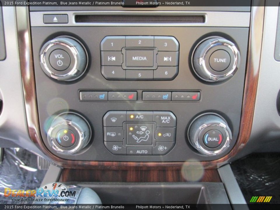 Controls of 2015 Ford Expedition Platinum Photo #34