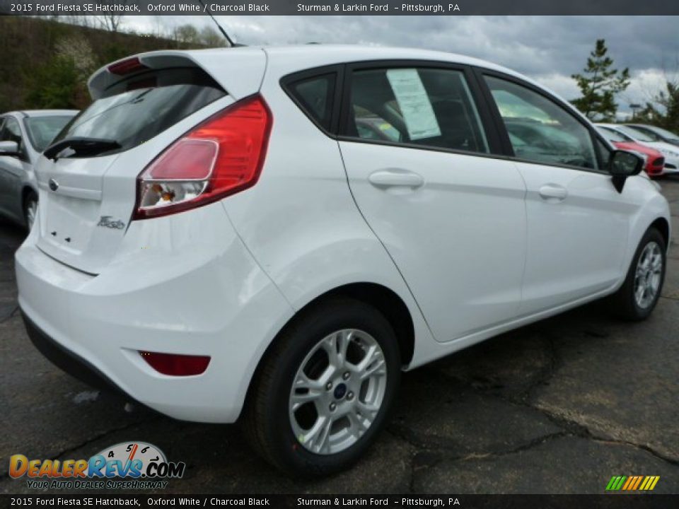 2015 Ford Fiesta SE Hatchback Oxford White / Charcoal Black Photo #2