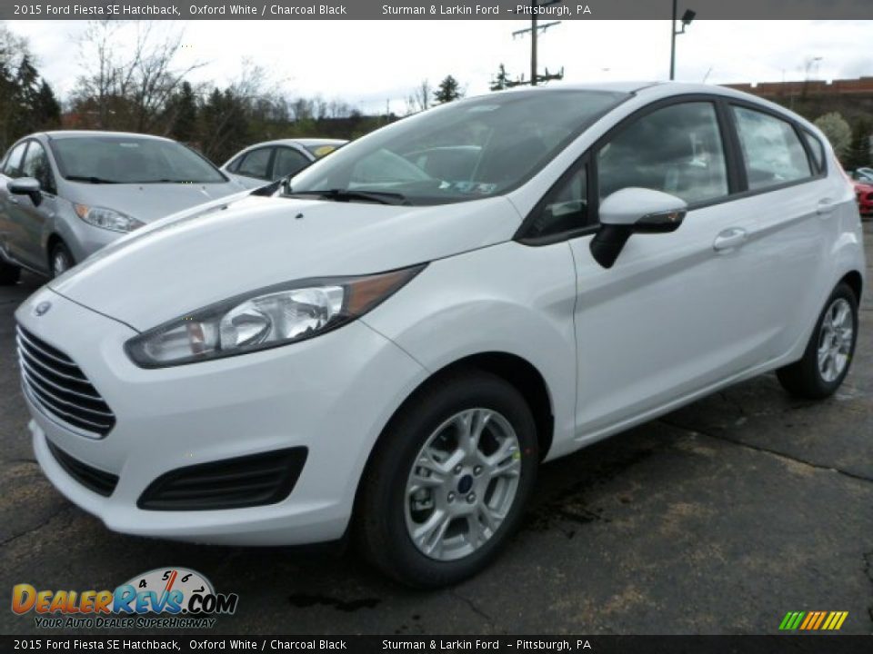 2015 Ford Fiesta SE Hatchback Oxford White / Charcoal Black Photo #5