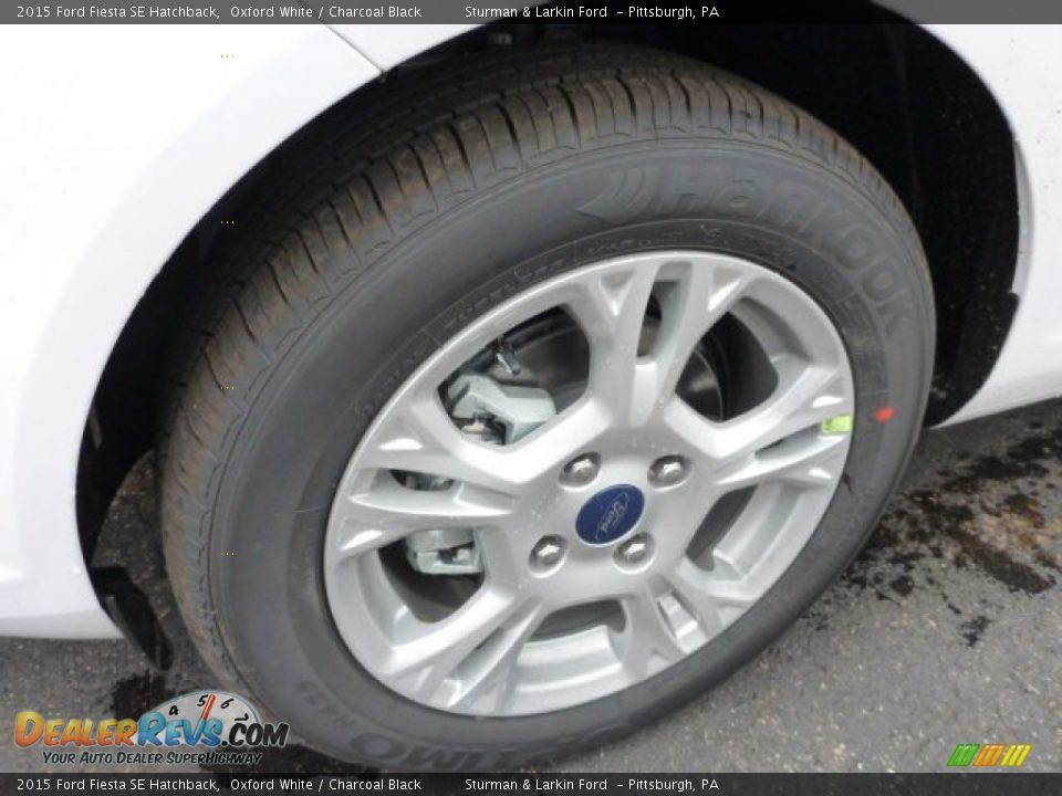 2015 Ford Fiesta SE Hatchback Oxford White / Charcoal Black Photo #7