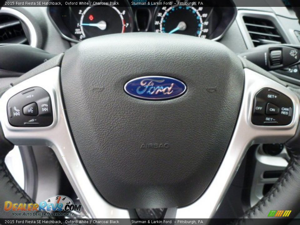 2015 Ford Fiesta SE Hatchback Oxford White / Charcoal Black Photo #12