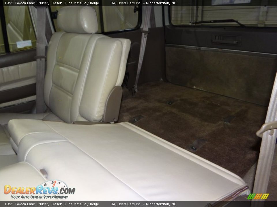 1995 Toyota Land Cruiser Desert Dune Metallic / Beige Photo #17