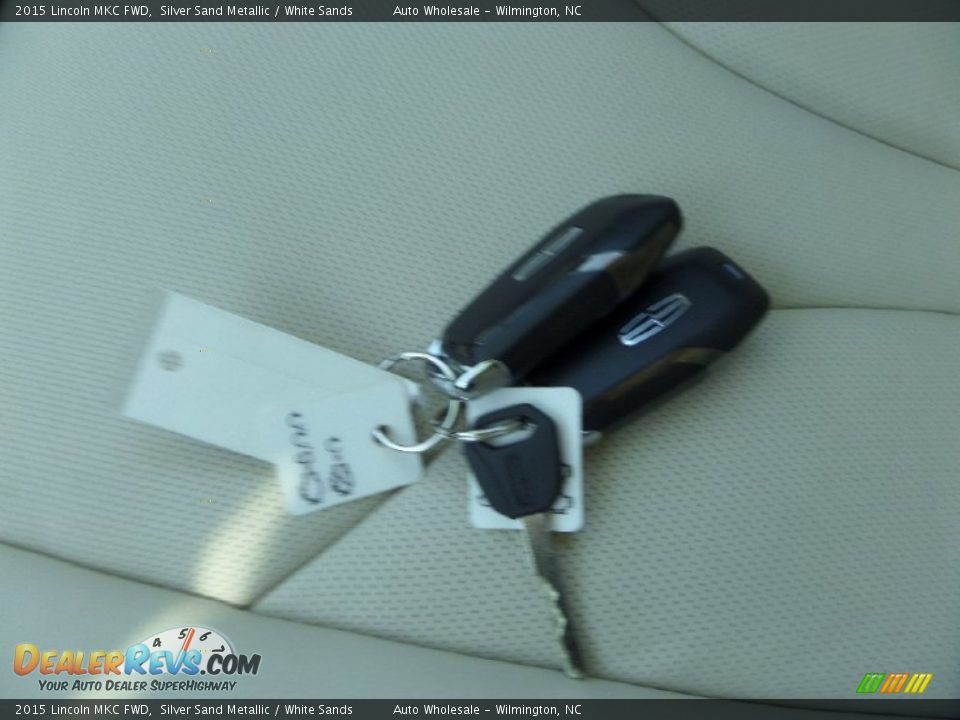 Keys of 2015 Lincoln MKC FWD Photo #20