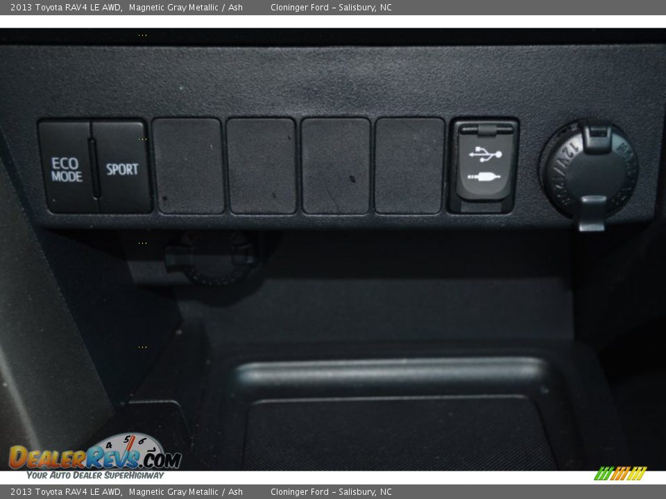 2013 Toyota RAV4 LE AWD Magnetic Gray Metallic / Ash Photo #21