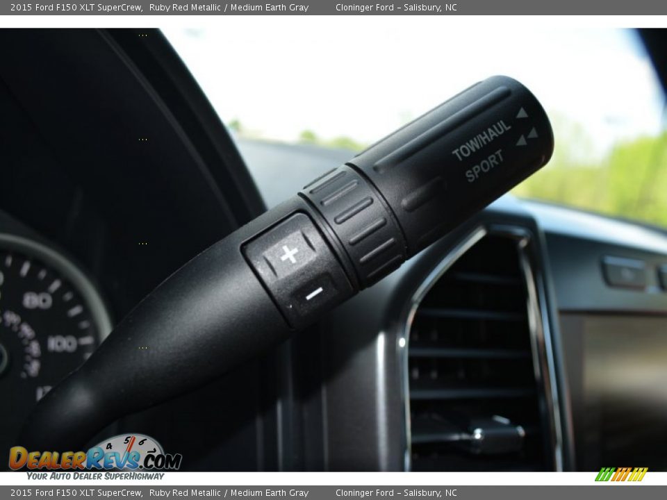 2015 Ford F150 XLT SuperCrew Shifter Photo #24