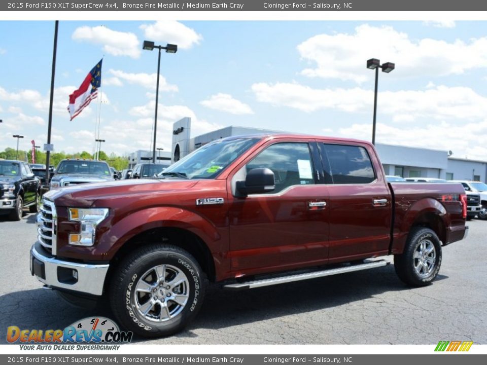 Front 3/4 View of 2015 Ford F150 XLT SuperCrew 4x4 Photo #4