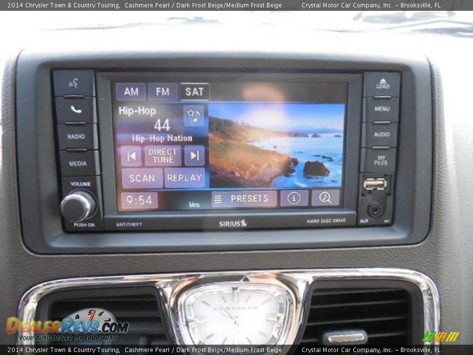 2014 Chrysler Town & Country Touring Cashmere Pearl / Dark Frost Beige/Medium Frost Beige Photo #22